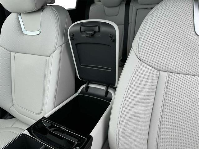 Photo of 2025 Serenity White Pearl Hyundai TUCSON