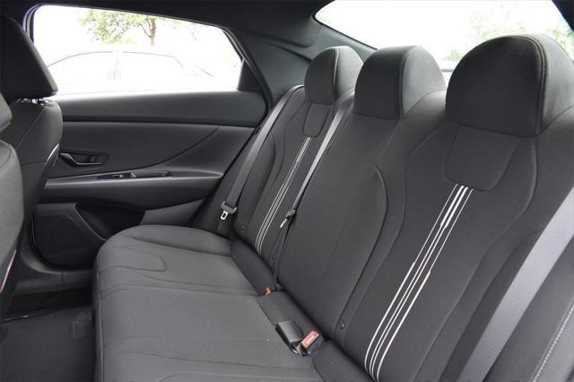 Photo of 2025 Serenity White Hyundai ELANTRA