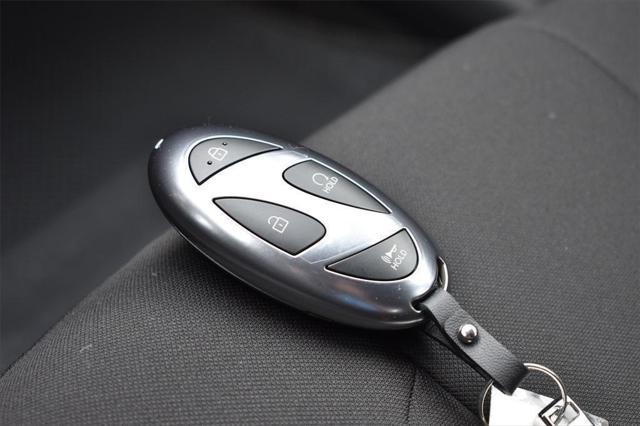 Photo of 2025 Serenity White Hyundai ELANTRA