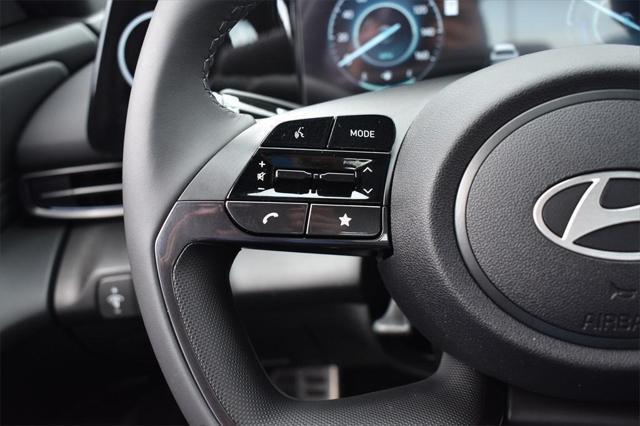 Photo of 2025 Serenity White Hyundai ELANTRA