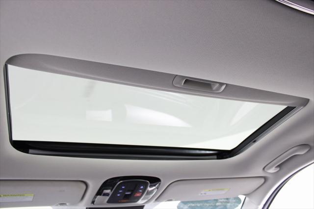 Photo of 2024 Hyper White Hyundai PALISADE