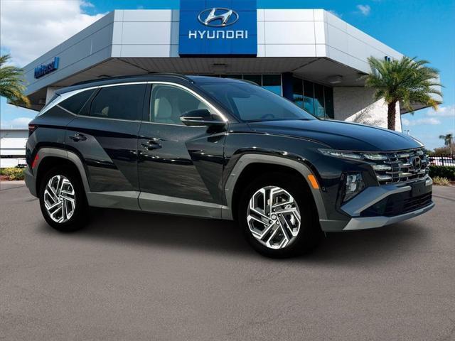 Photo of 2025 Phantom Black Hyundai TUCSON