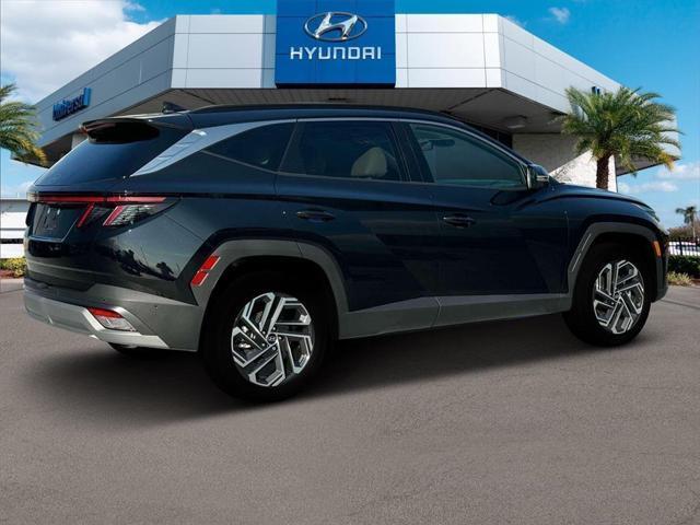 Photo of 2025 Phantom Black Hyundai TUCSON