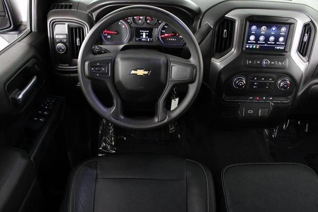 Photo of 2020 Black Chevrolet Silverado 1500