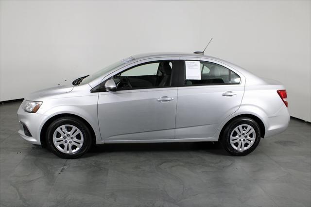 Photo of 2020 Silver Ice Metallic Chevrolet Sonic