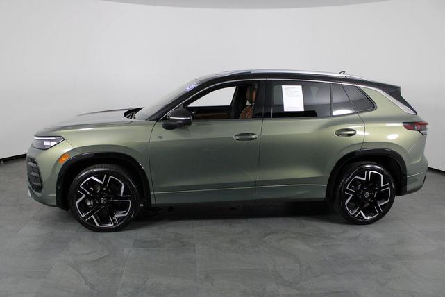 Photo of 2025 Avocado Green w/Deep Black Roof Volkswagen Tiguan