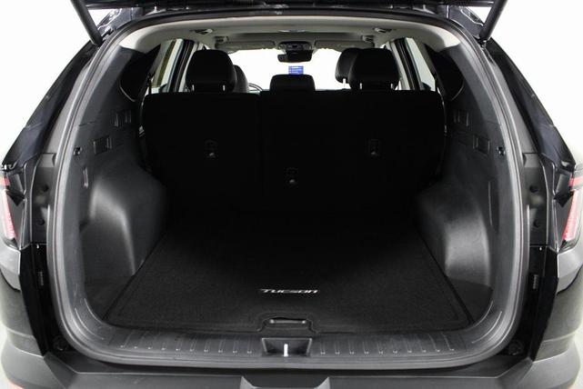 Photo of 2022 Phantom Black Hyundai TUCSON