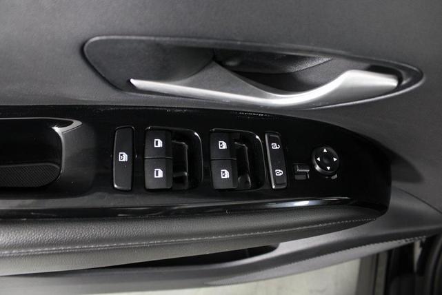 Photo of 2022 Phantom Black Hyundai TUCSON