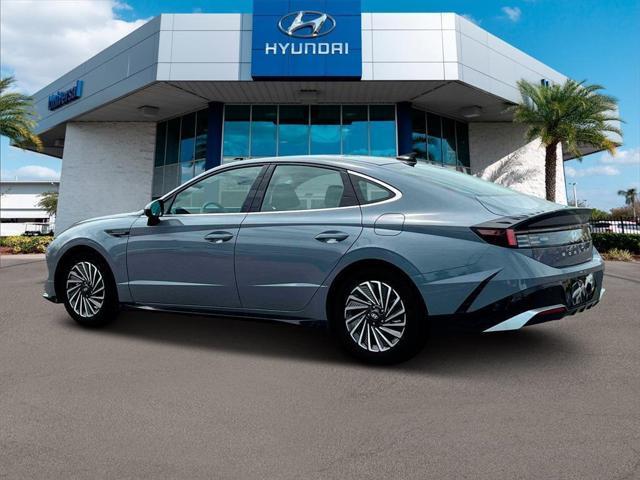 Photo of 2025 Transmission Blue Hyundai SONATA Hybrid
