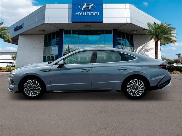Photo of 2025 Transmission Blue Hyundai SONATA Hybrid
