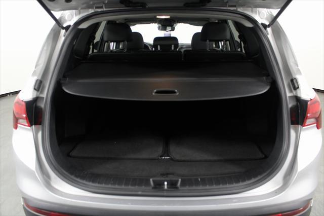 Photo of 2022 Shimmering Silver Hyundai SANTA FE