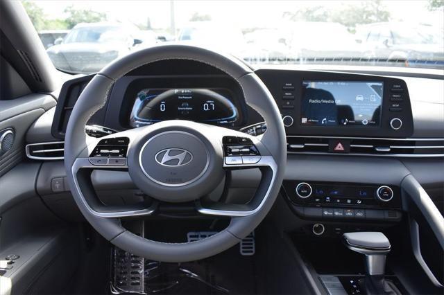 Photo of 2025 Serenity White Hyundai ELANTRA