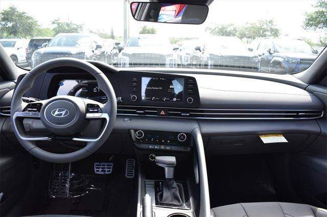 Photo of 2025 Serenity White Hyundai ELANTRA