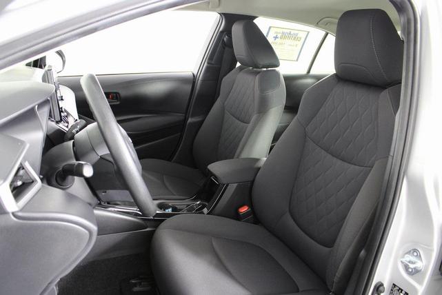 Photo of 2022 Classic Silver Metallic Toyota Corolla