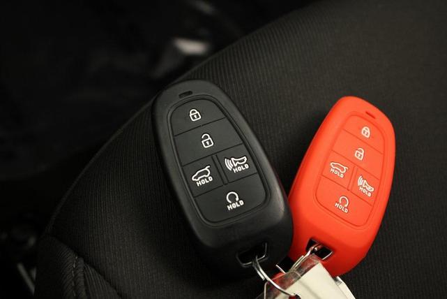 Photo of 2023 Portofino Gray Hyundai TUCSON