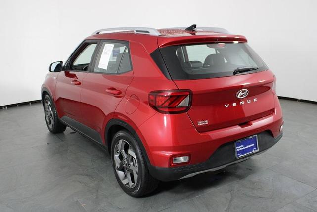 Photo of 2022 Scarlet Red Pearl Hyundai VENUE