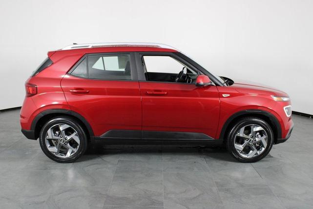 Photo of 2022 Scarlet Red Pearl Hyundai VENUE
