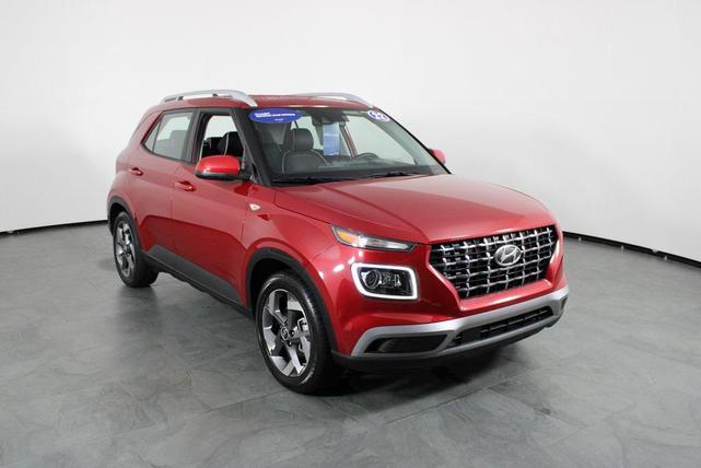 Photo of 2022 Scarlet Red Pearl Hyundai VENUE