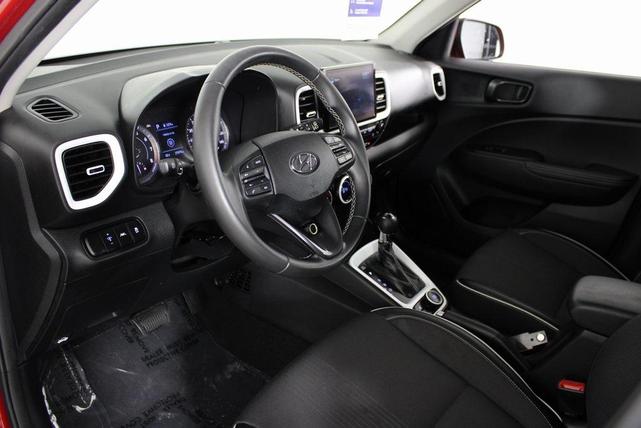 Photo of 2022 Scarlet Red Pearl Hyundai VENUE