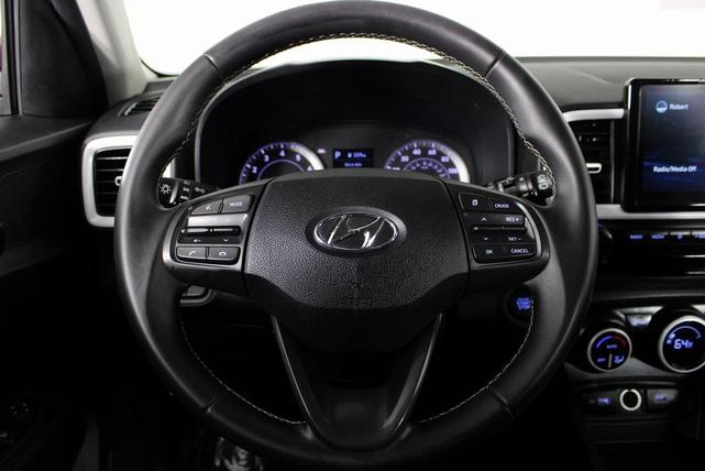 Photo of 2022 Scarlet Red Pearl Hyundai VENUE