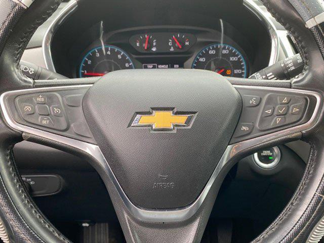 Photo of 2018 White Chevrolet Equinox