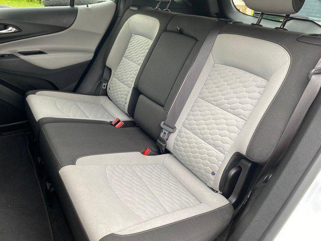 Photo of 2018 White Chevrolet Equinox