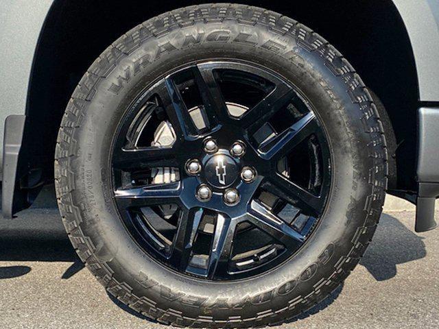 Photo of 2025 Sterling Gray Metallic Chevrolet Silverado 1500