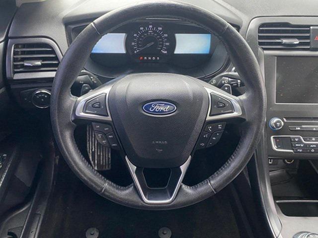 Photo of 2018 Shadow Black Ford Fusion