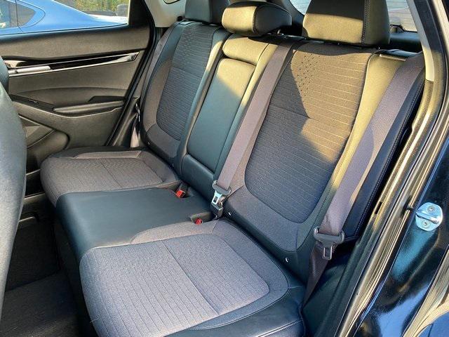Photo of 2021 Cherry Black Kia Seltos