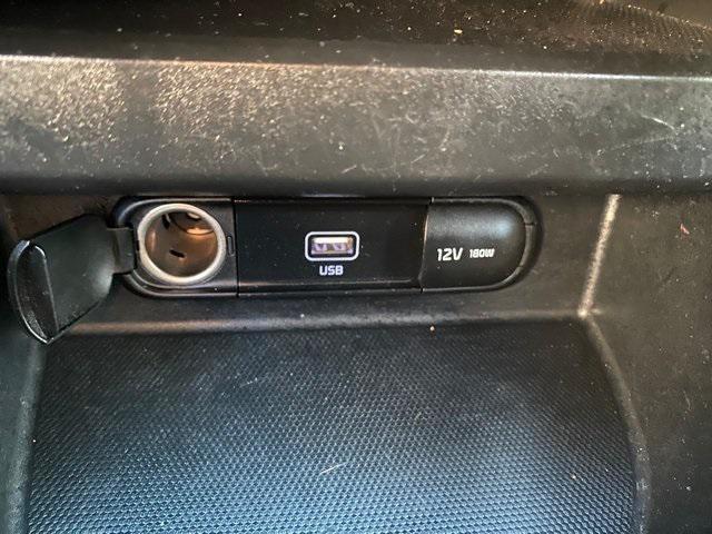 Photo of 2021 Cherry Black Kia Seltos