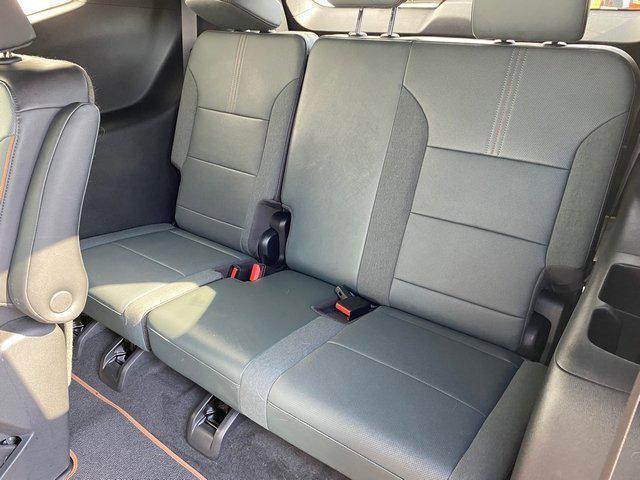 Photo of 2024 Ebony Twilight Metallic GMC Acadia