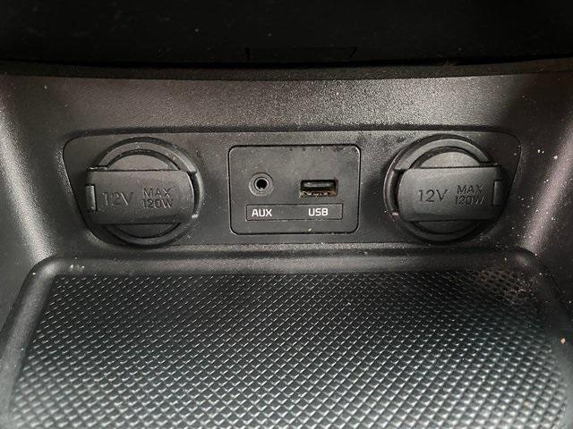 Photo of 2015 Ebony Black Kia Sorento