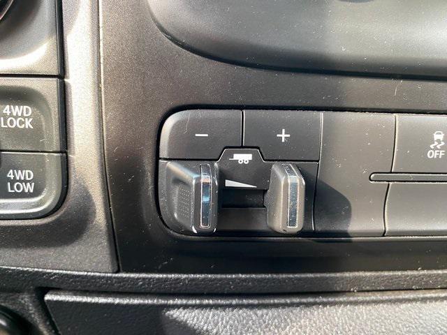 Photo of 2014 Bright White Clearcoat RAM 1500