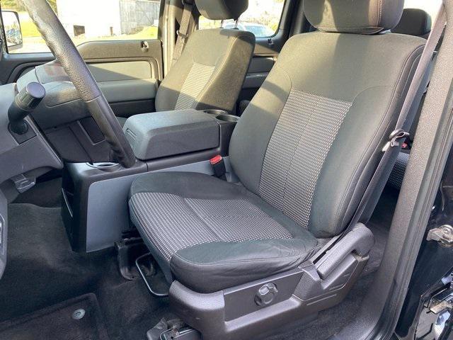 Photo of 2014 Tuxedo Black Metallic Ford F-150