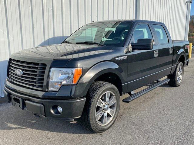 Photo of 2014 Tuxedo Black Metallic Ford F-150