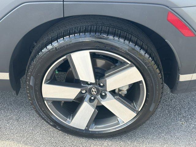 Photo of 2025 Gray Matte Hyundai SANTA FE HEV