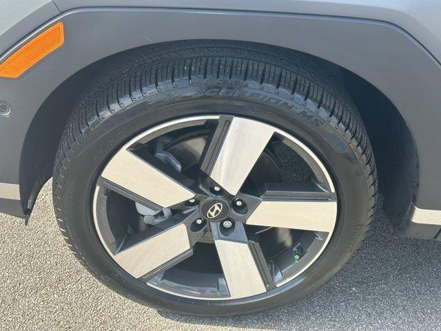 Photo of 2025 Gray Matte Hyundai SANTA FE HEV