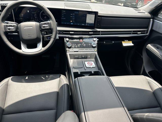 Photo of 2025 Phantom Black Hyundai SANTA FE HEV