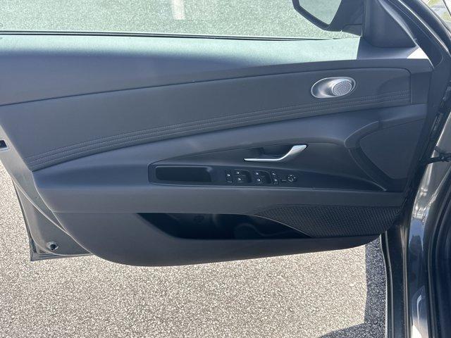 Photo of 2025 Amazon Gray Hyundai ELANTRA