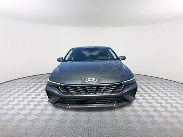 Photo of 2025 Amazon Gray Hyundai ELANTRA