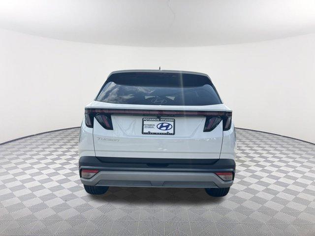 Photo of 2025 Serenity White Pearl Hyundai TUCSON