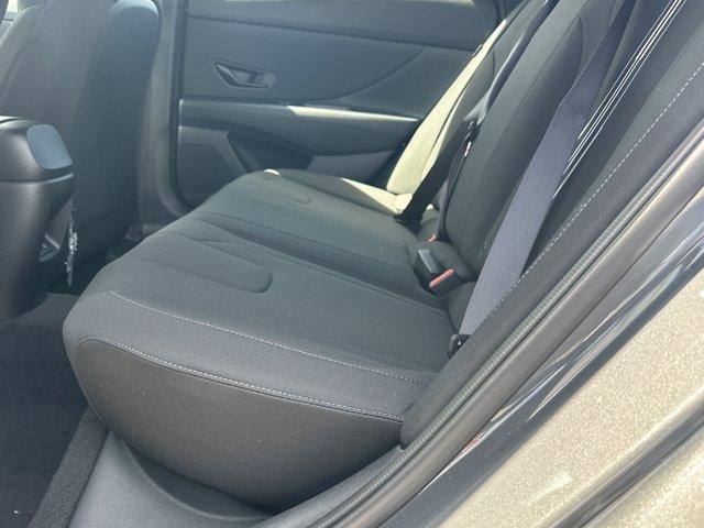 Photo of 2025 Gray Hyundai ELANTRA