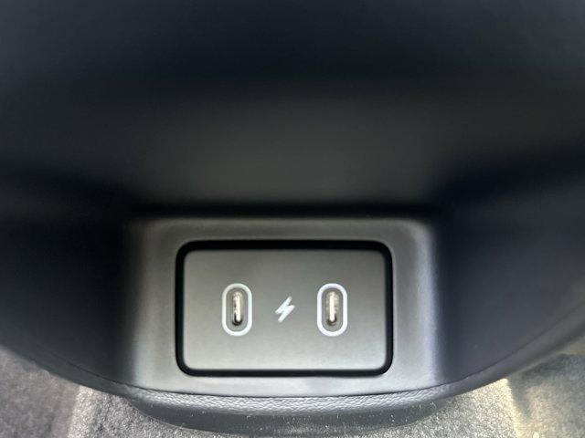 Photo of 2025 Gray Hyundai ELANTRA