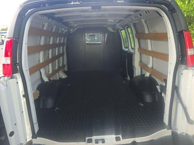 Photo of 2023 Summit White GMC Savana 2500