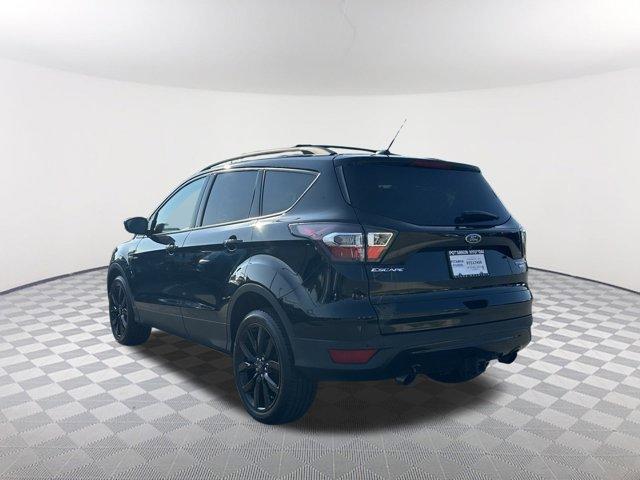 Photo of 2017 Shadow Black Ford Escape