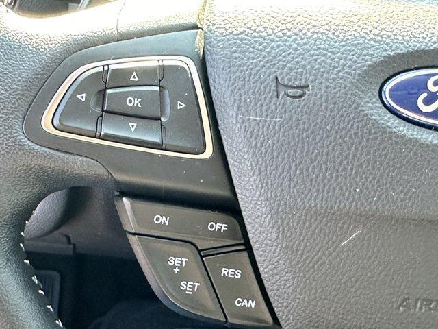 Photo of 2017 Shadow Black Ford Escape