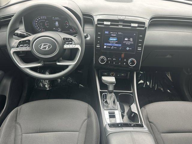 Photo of 2023 Shimmering Silver Hyundai TUCSON