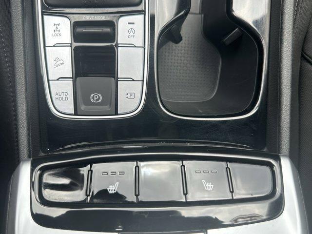 Photo of 2023 Shimmering Silver Hyundai TUCSON