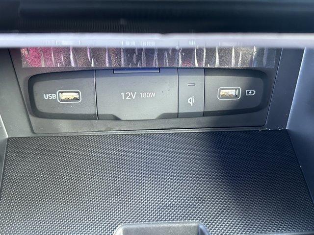 Photo of 2022 Shimmering Silver Hyundai TUCSON Hybrid