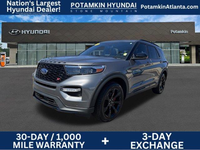 Photo of 2023 Carbonized Gray Metallic Ford Explorer